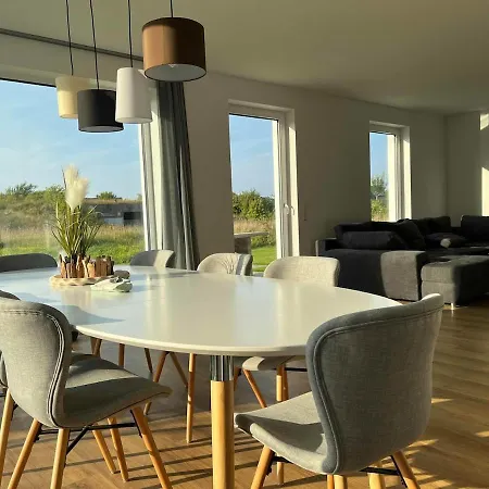 Hauslieblingsplatz - Am - Luxus Mit 4 Schlafzimmern, 3 Badezimmern Sauna, Kamin, Weber-grill Und Wallbox Dranske