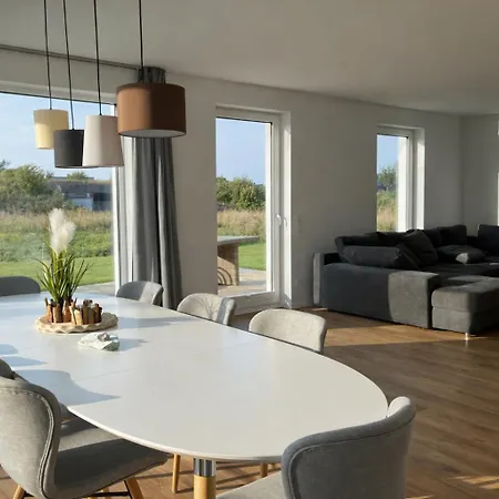 Hauslieblingsplatz - Am - Luxus Mit 4 Schlafzimmern, 3 Badezimmern Sauna, Kamin, Weber-grill Und Wallbox * Dranske