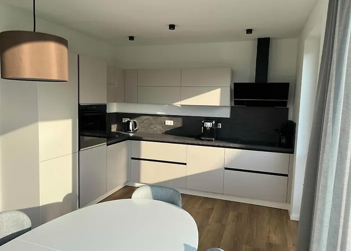 Hauslieblingsplatz - Am - Luxus Mit 4 Schlafzimmern, 3 Badezimmern Sauna, Kamin, Weber-grill Und Wallbox * Dranske